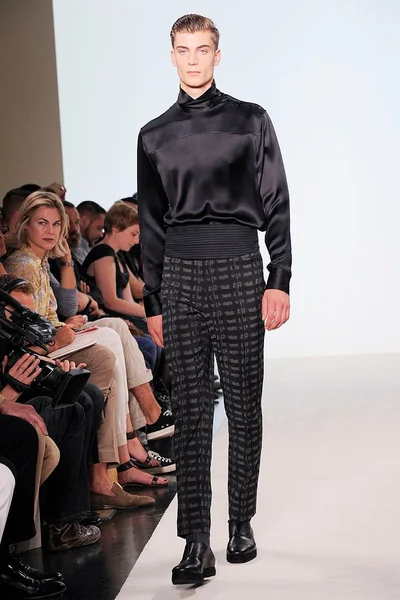 Look 23